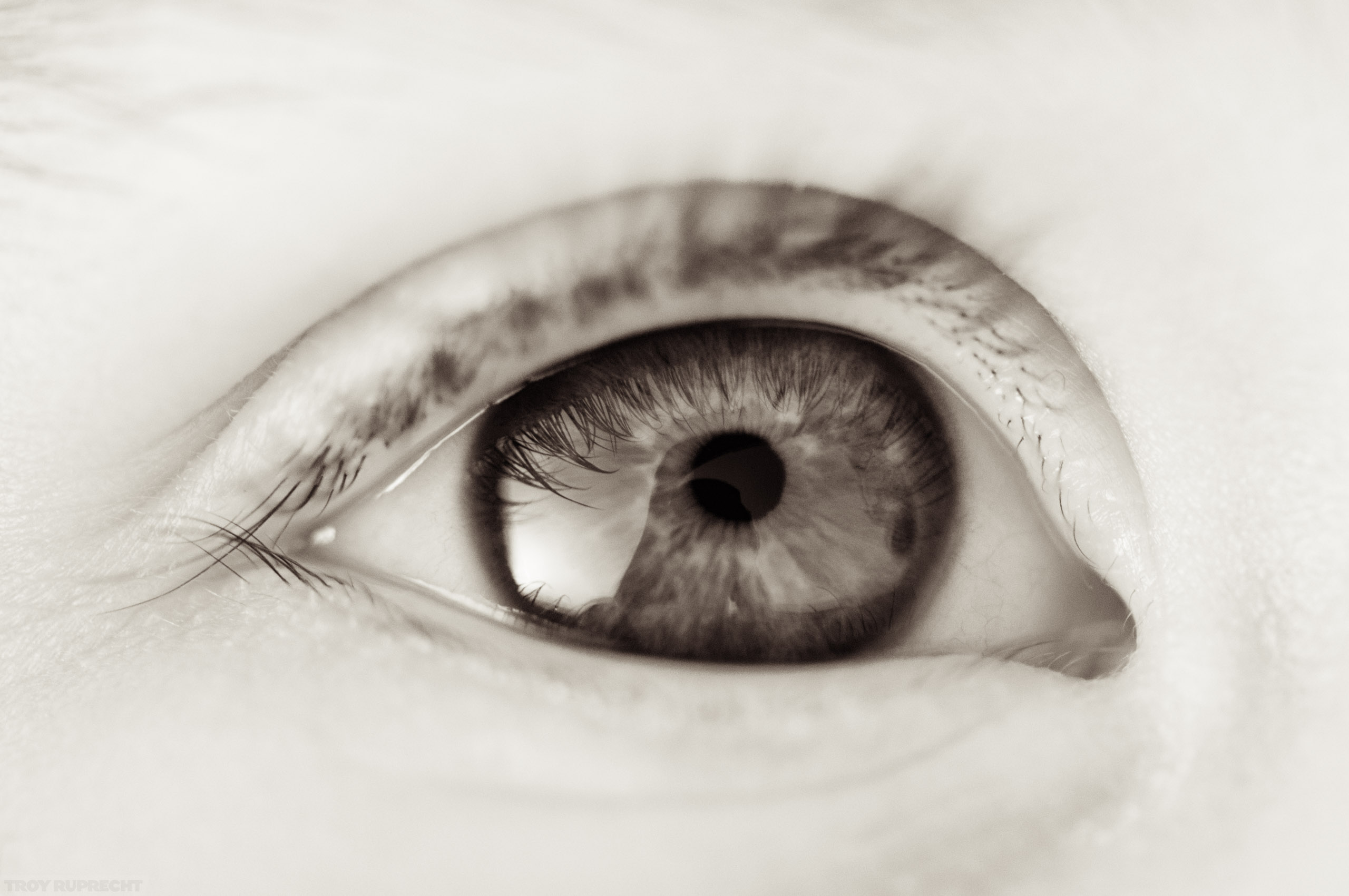 Eye-Closeup-Macro-Baby-Black-White-Iris-Girl